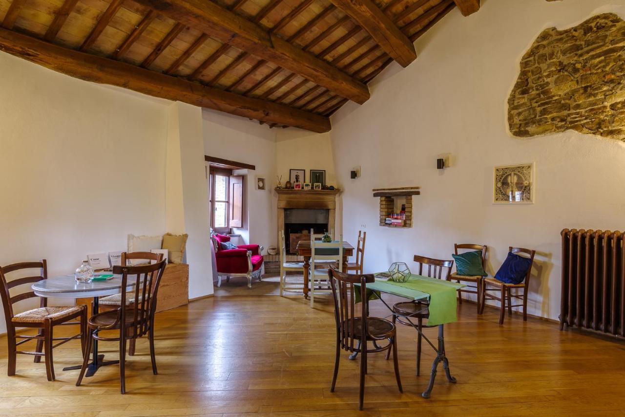 Un Posto Bed & Breakfast Bevagna Bagian luar foto